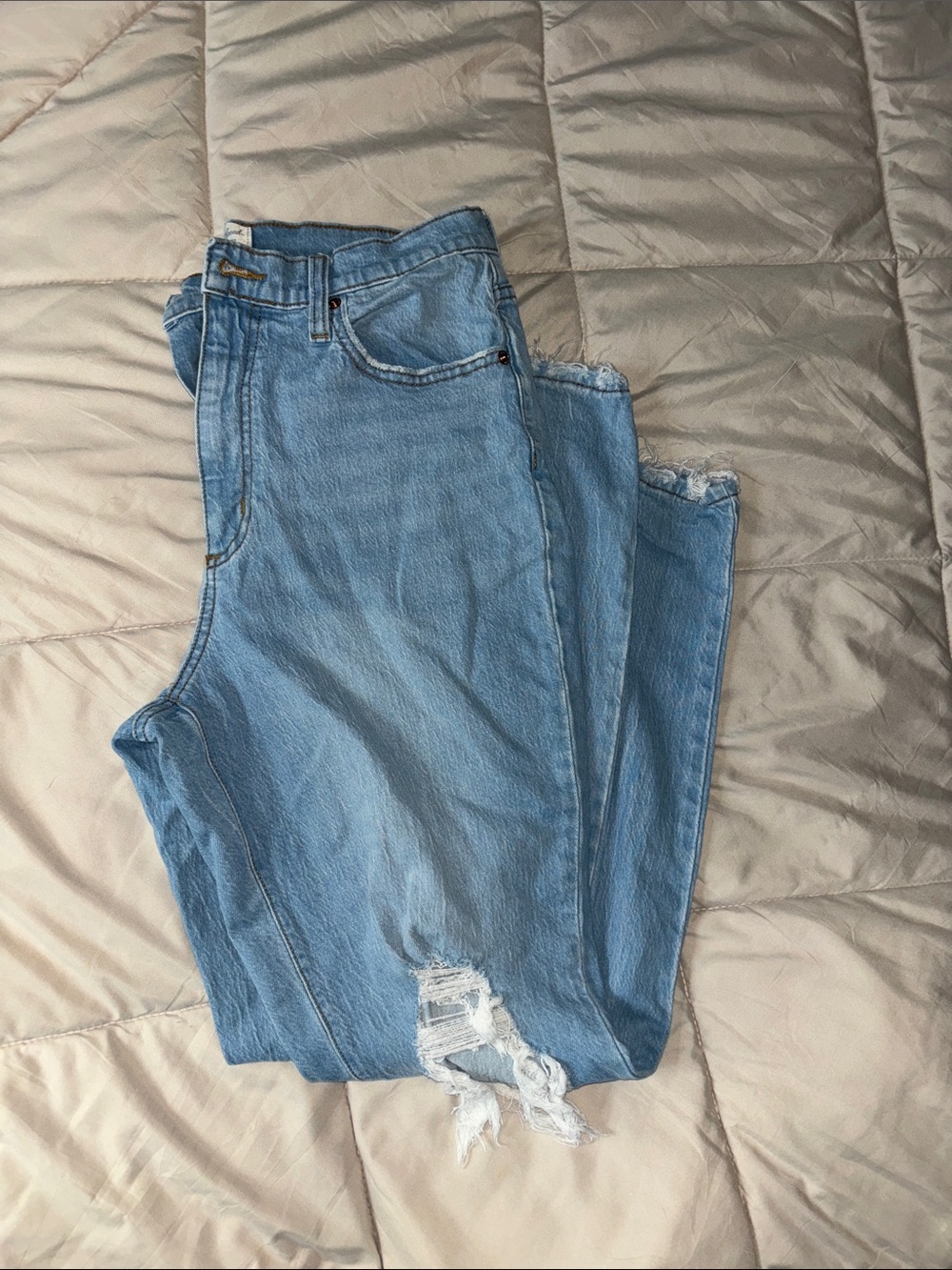 Universal Thread Light Blue Distressed Boyfriend Jeans